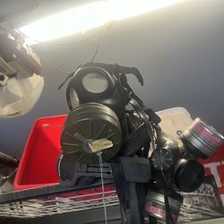 Gas Masks N Filtered 3m Masks For Watever