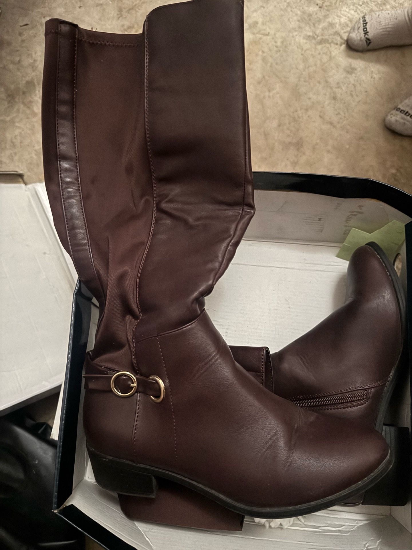 2 boots
