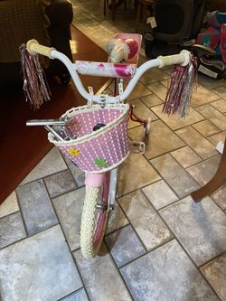 Girl Bike Excellent Condition 