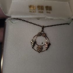 Black Hills Gold 10k Gold  Pendant