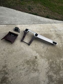 07 - 14 Escalade Dash Parts 