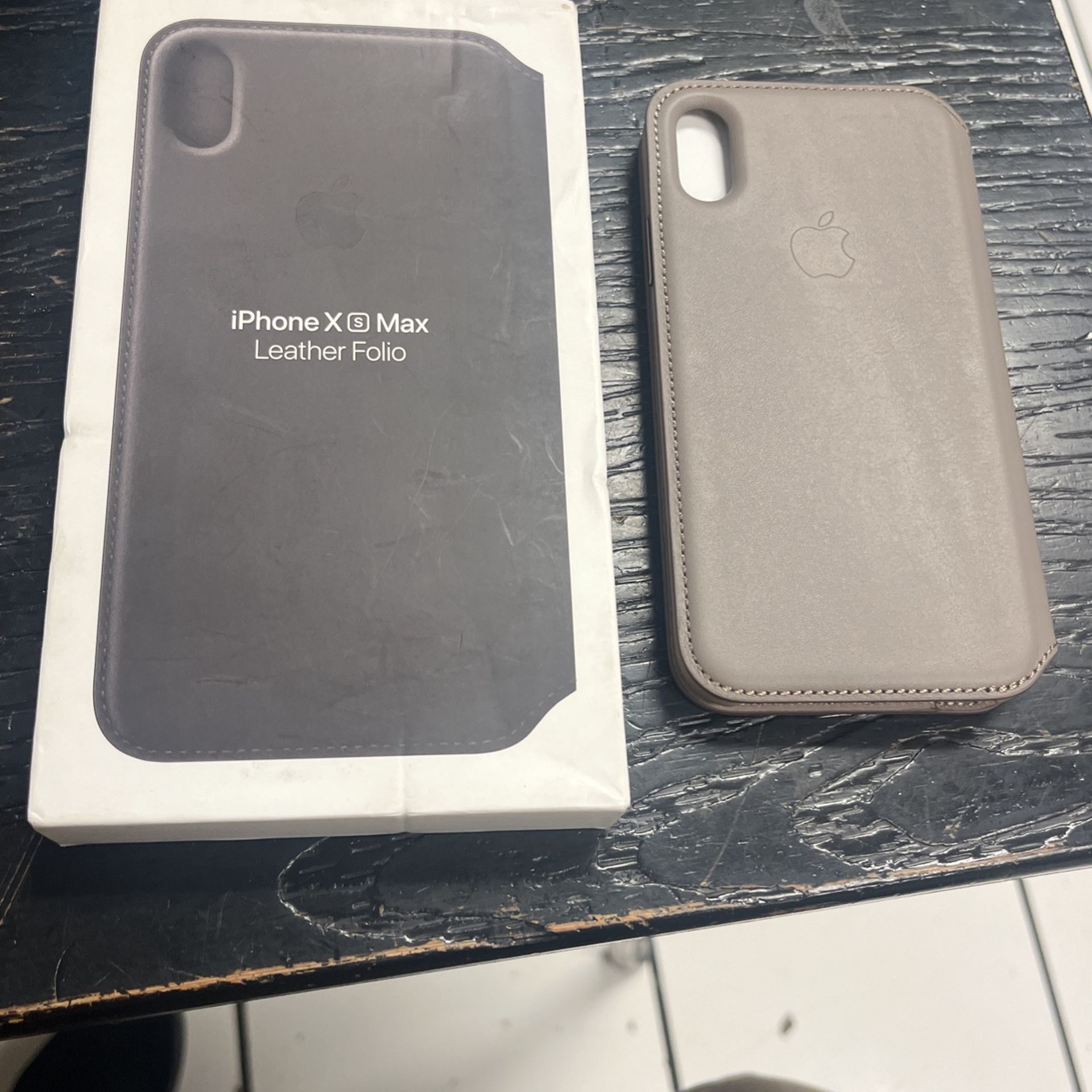 iPhone X Leather Folio