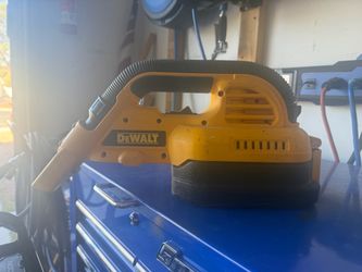 Dewalt portable vacuum