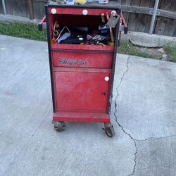VINTAGE SNAP ON Tool Box
