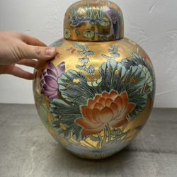 Large Antique Chinese Gold Painted Qianlong Stamped Ginger Jar Urn Vase Pot