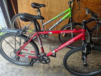 Excellent condition Trek 3700 mountain bikes