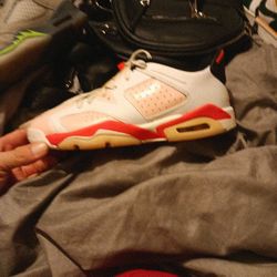 Nike Air Jordan 6 Retro 