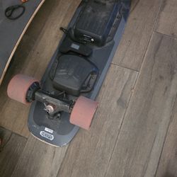Electric skateboard