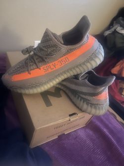 350 Yeezys Never Worn