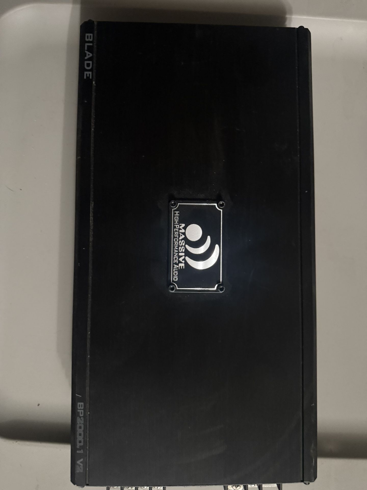 Blade Amp 2,000 Watts