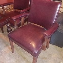 Vintage seating Set: 2 chairs & end table