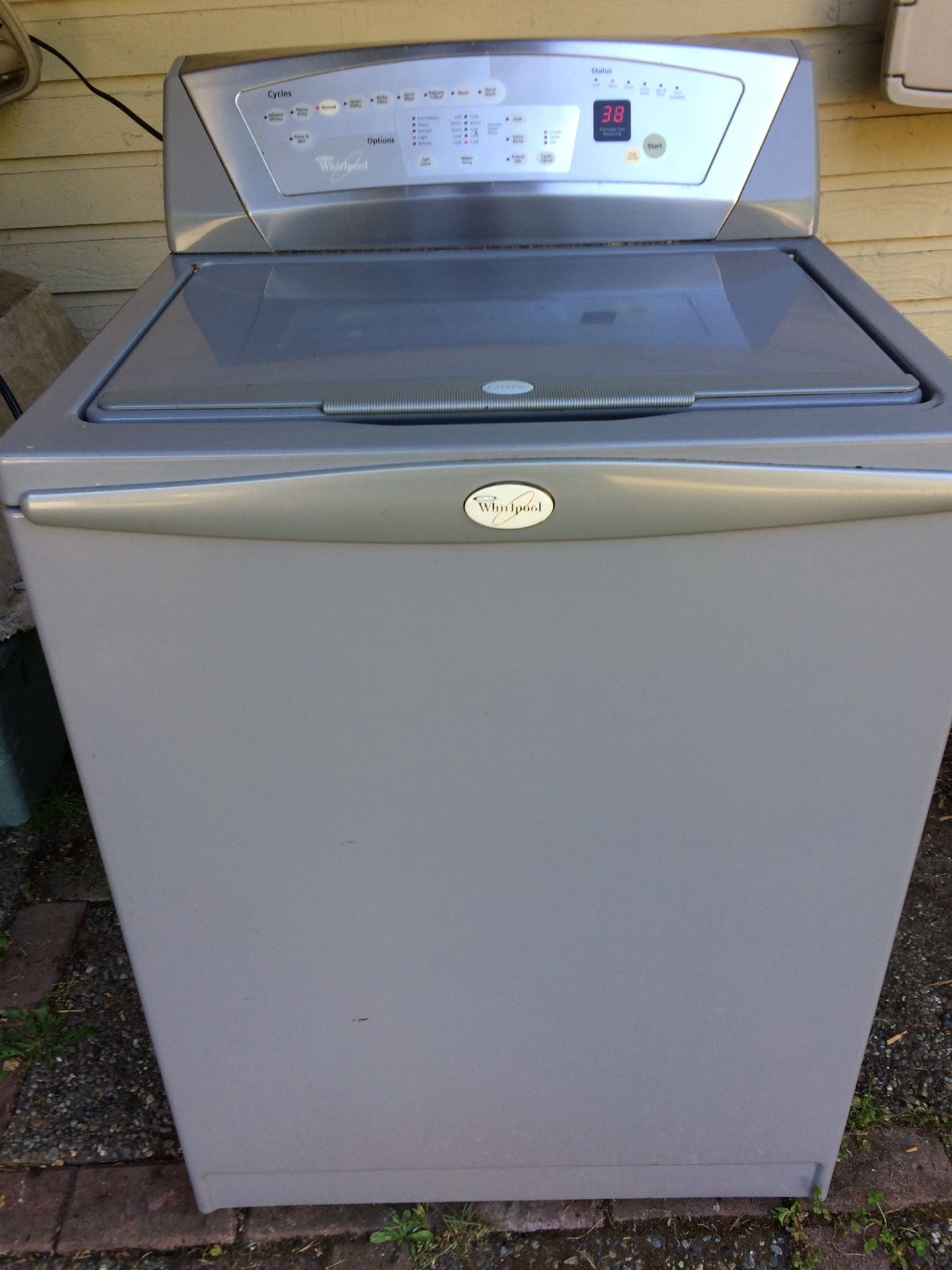 Whirlpool Calypso Washer in Good Condition!