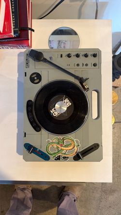 Reloop portable turntable