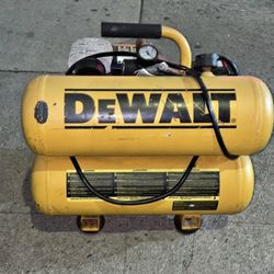 Dewalt 4 gallon compressor 