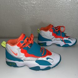 Nike Air Diamond Turf Mid “Miami Dolphins” 