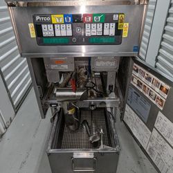 Giles Ventless hood with pitco Soltice Commercial Electric Fryer OBO - $8,200 (oakland downtown)

