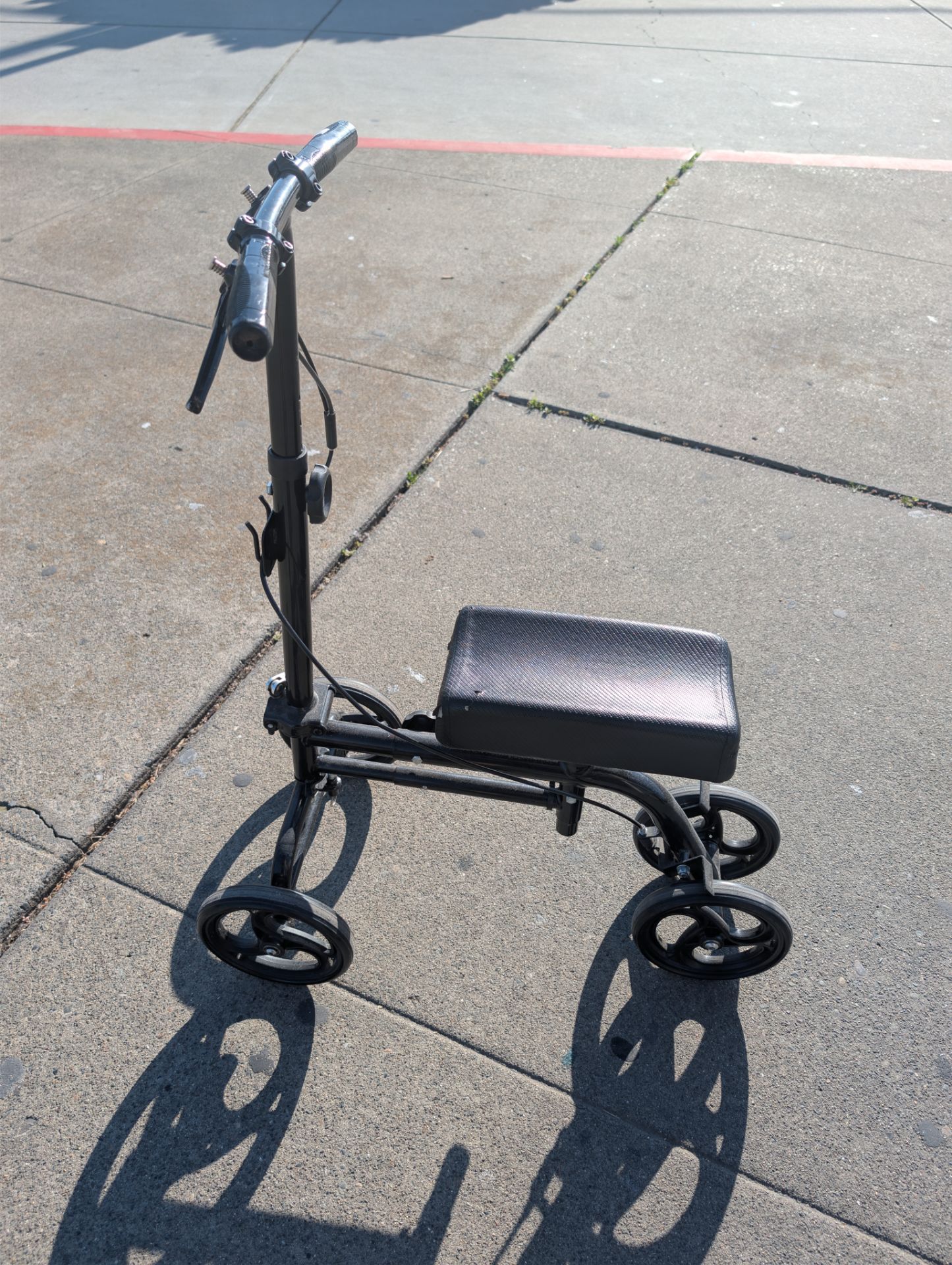 knee scooter