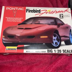 Lindberg Pontiac Firebird FIREHAWK Model Car Kit 1994 BIG 1/20 #72578 SEALED BOX