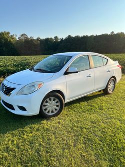 Nissan versa 2013