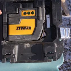 DEWALT LASER LEVEL, CROSS LINE AND SPOT 