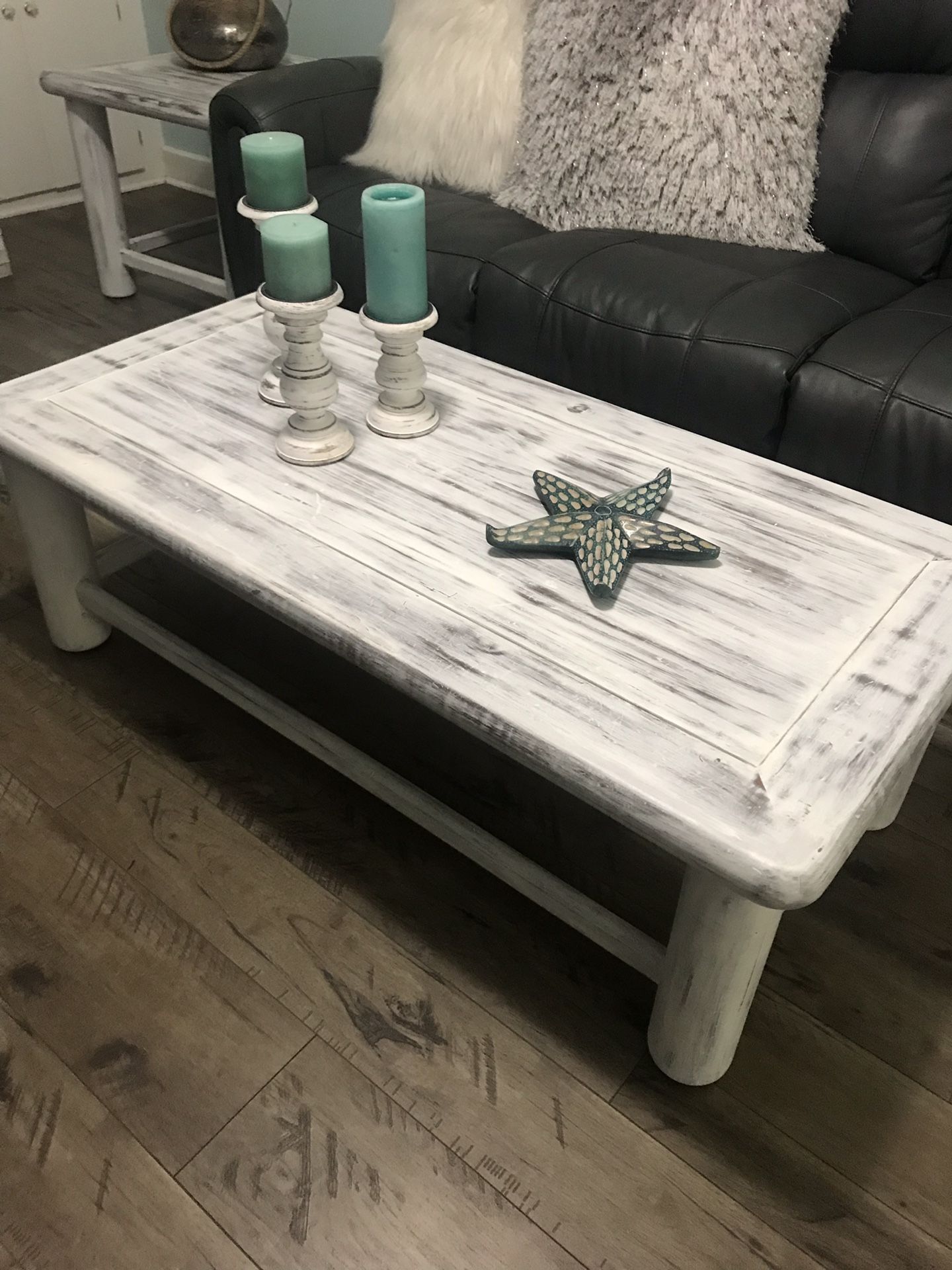 SHABBY CHIC COFFEE TABLE W/2 END TABLES