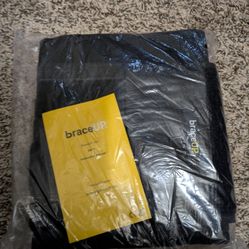 BRACEUP STABILIZING BACK BRACE - LOWER BACK SUPPORT BELT - NEW
Protect your most important physical asset with this professional-grade BraceUP stabili