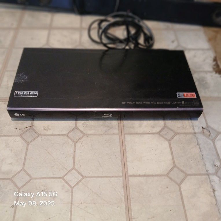 Blue Ray player with sound bar