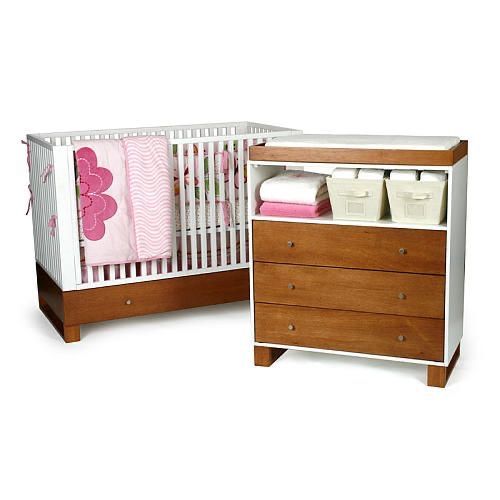 Amy Coe Westport Convertible Crib and Matching Changing Table Dresser