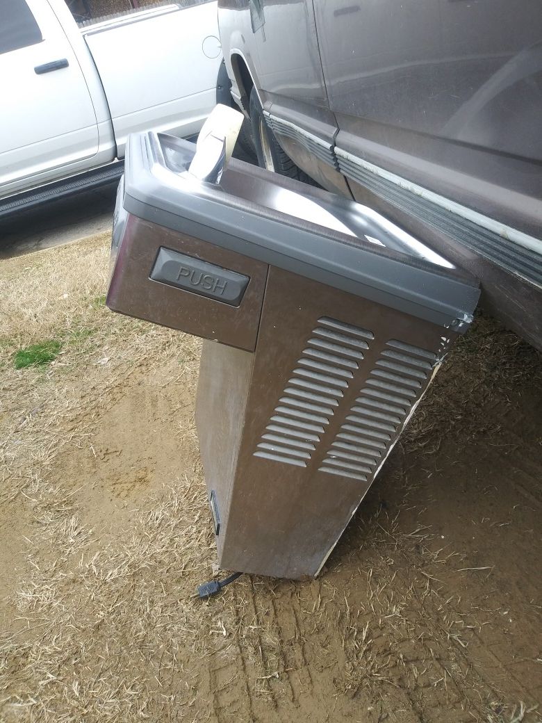 Drinking fountain