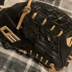 Baseball Glove 