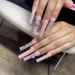 Nails 