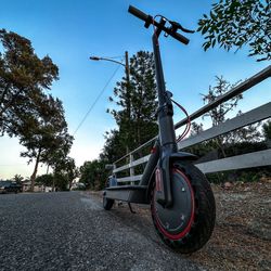 Electric scooter
