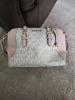 Michael kors purse and wallet