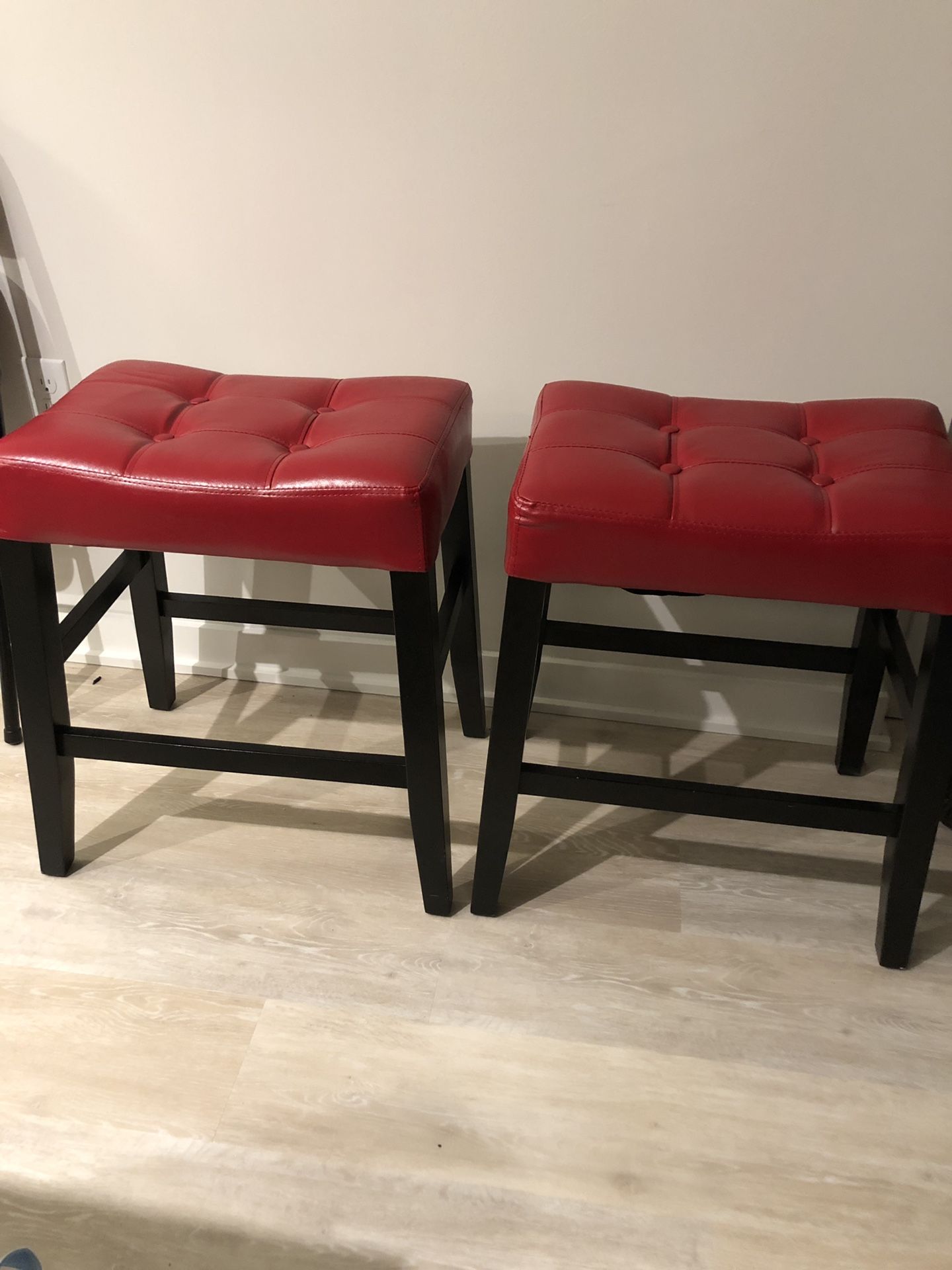 HK Madison Bar Stools: Height-24-in