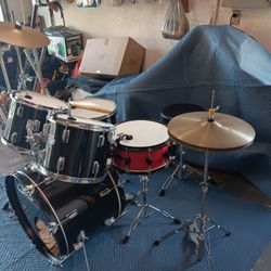 5 Piece Drum Set 