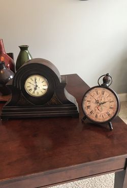 Replica mantle clock