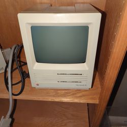 Apple Macintosh SE 