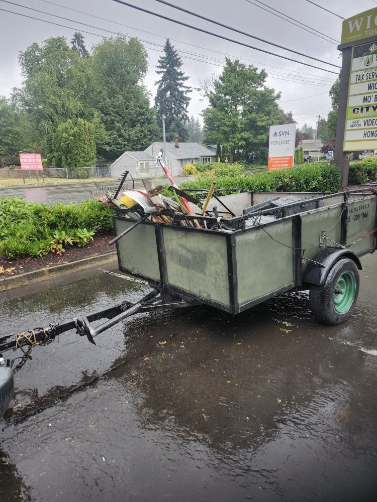 Trailer with Manual Dump