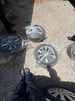 2008 Infiniti G35 stock rims