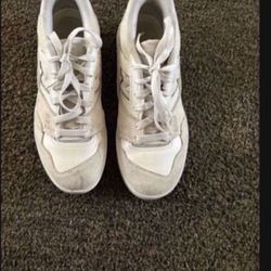 Red Converse Size 4.5 Men, 6.5 Women, New Balance 550 Size 6.5 Men, 6.0 Women, Vans Shoes, Converse White All Star Size 7 In Very Good Condición 