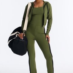 Jumpsuit Set ! Size Small ! Has Stretch 