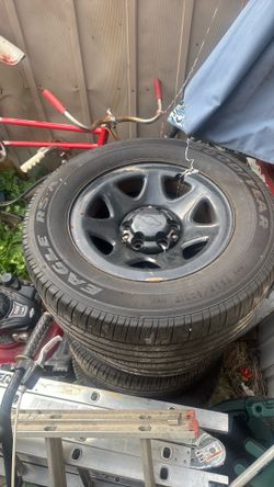 Chevy Tahoe and suburban rims and tires