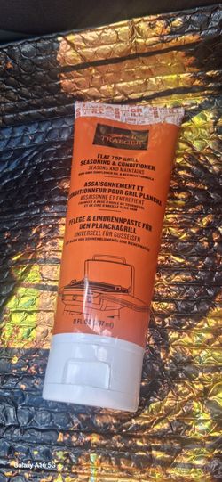 Traeger flat top grill seasoning and conditioner ,  traeger bbq mitts