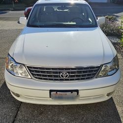 2003 Toyota Avalon XLS 4 Door Sedan