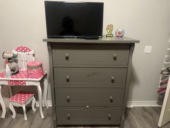 Crib And Dresser Set