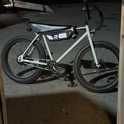 Crew Dart E-bike 