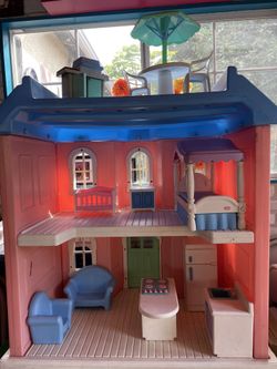 Little Tykes Doll House