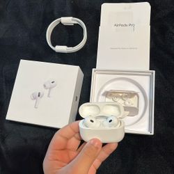 AirPod Pros
