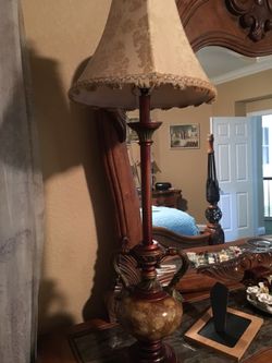 Table lamp