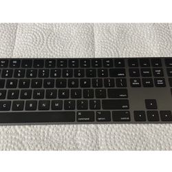 Apple Keyboard 